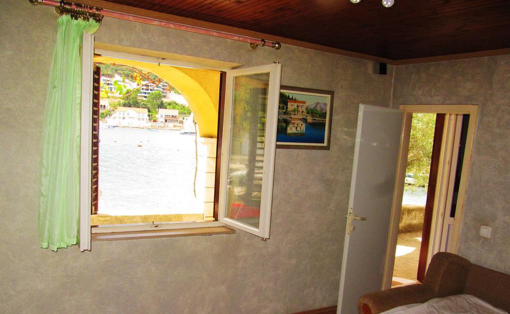 Apartmans And Rooms Dunjini Dvori Korcula Town Exterior photo