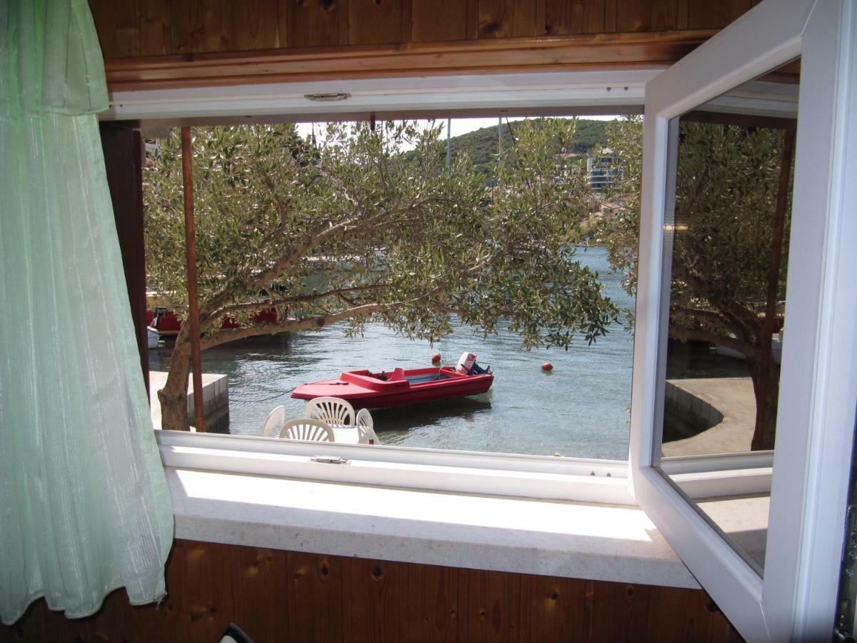 Apartmans And Rooms Dunjini Dvori Korcula Town Exterior photo