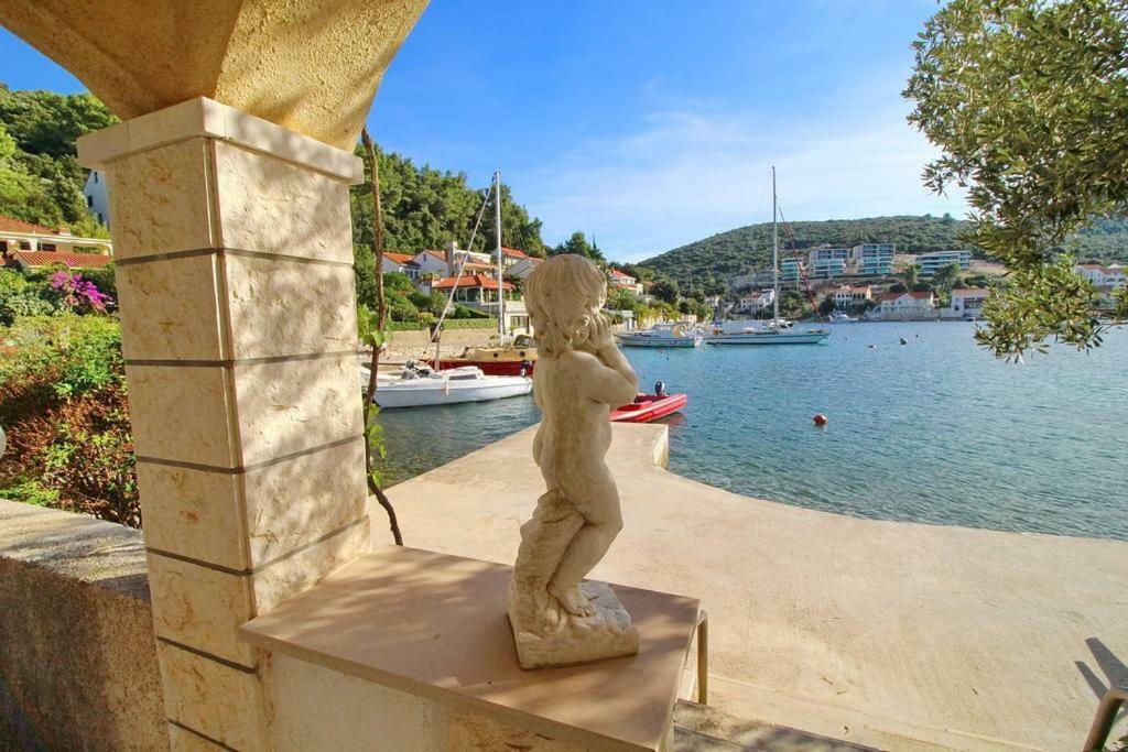 Apartmans And Rooms Dunjini Dvori Korcula Town Exterior photo